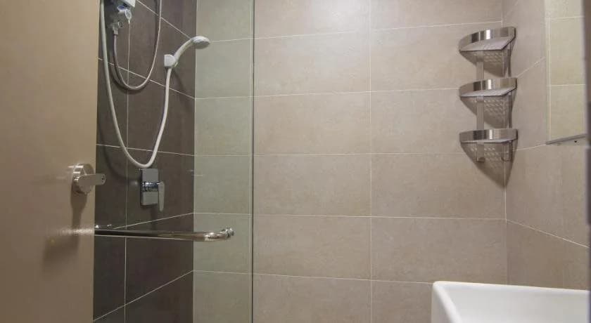PINNACLE Suites - photo 9