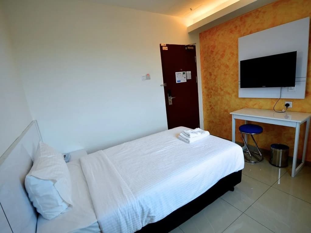 Yew Boutique Hotel - photo 7