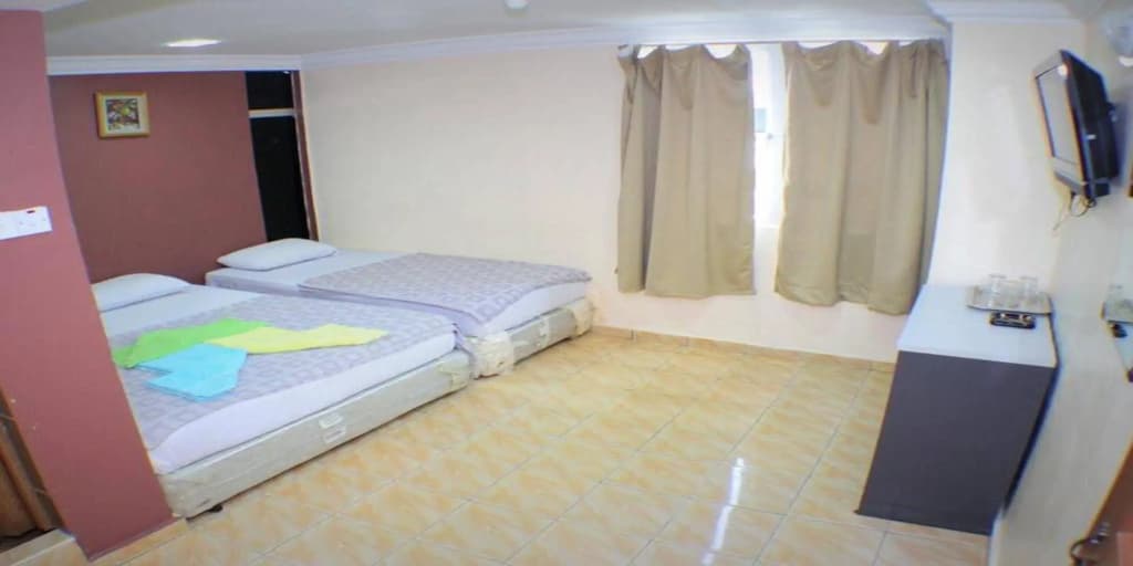 Taipann Hotel - photo 2