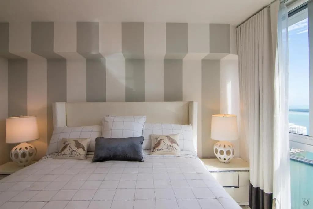 Luxury 5star Condo at 34th floor Icon Brickell 1 bed one bath - photo 5
