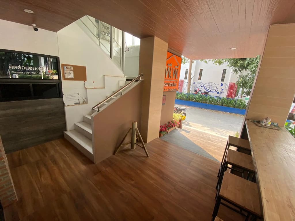 7 House - photo 11