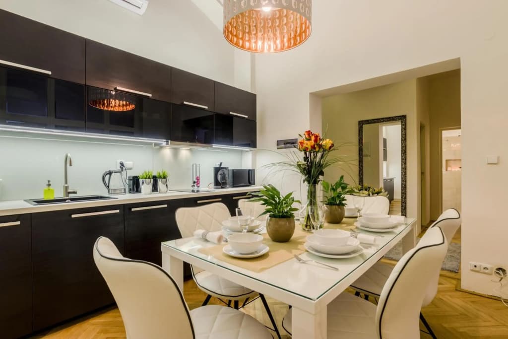 Royal Route Residence - photo 1
