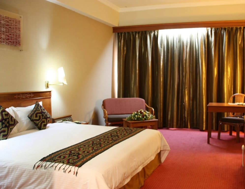 Hotel Grand Continental Kuching - photo 6