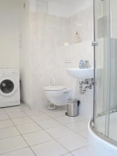 The Brandenburg Gate Hostel - photo 4