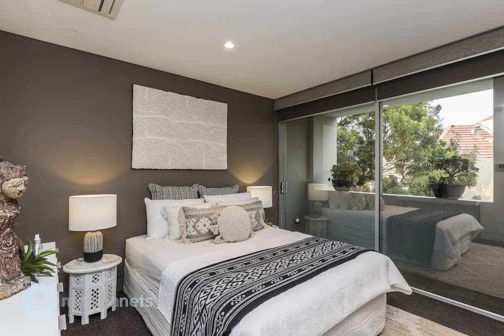 3BR Sydney Harbourside Home/Rooftop Pool & Parking - photo 5
