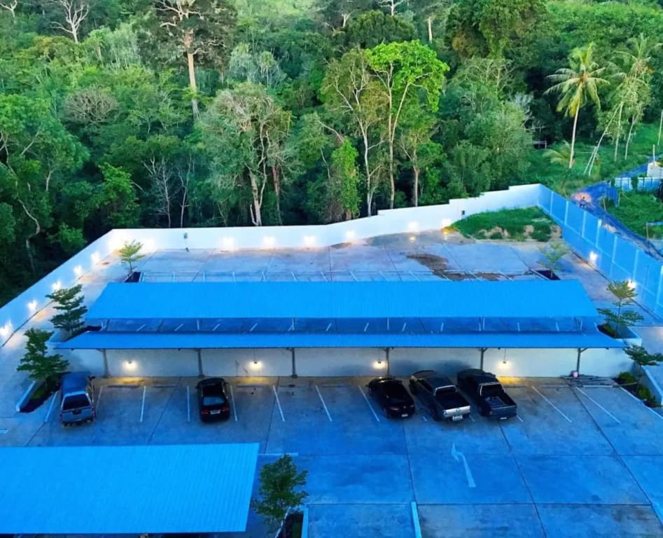 Coastal 1bed Infinity Pool Walk to Great Beach - photo 14