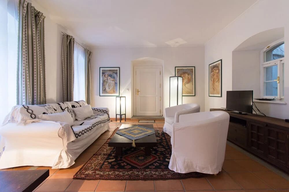 Grand Luxury Apartment Attic Hroznova - photo 3