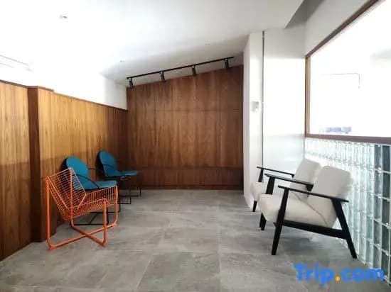 Q Space Sathorn - Narathiwas 18 - photo 7