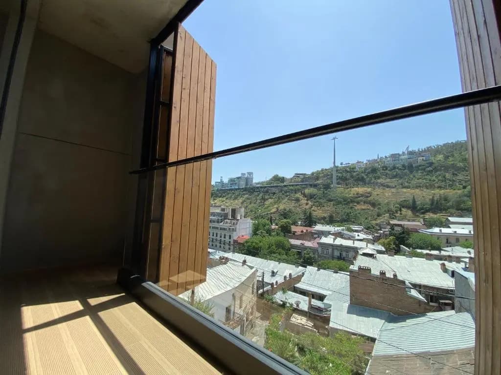 About Sololaki - photo 7