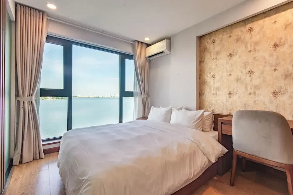 Moon West Lake Residence - photo 3