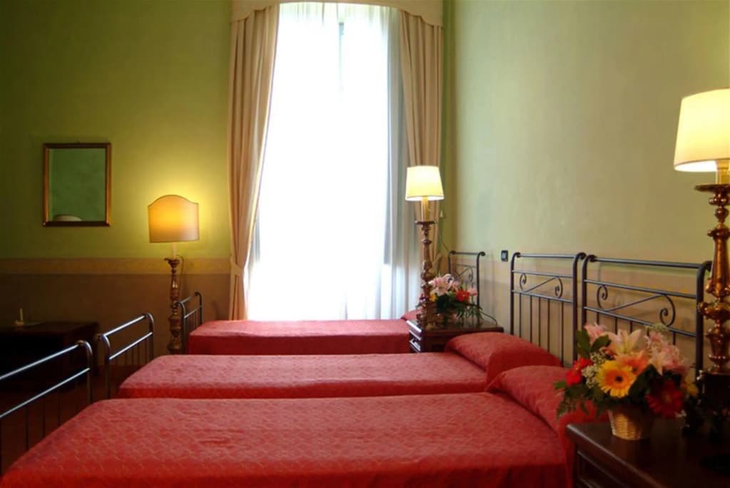 Hotel Domus Sessoriana - photo 23