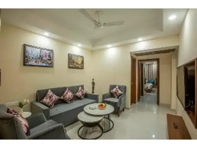 Hotel Luxe Opera NH8 – 7km from IGI Airport Delhi - photo 6
