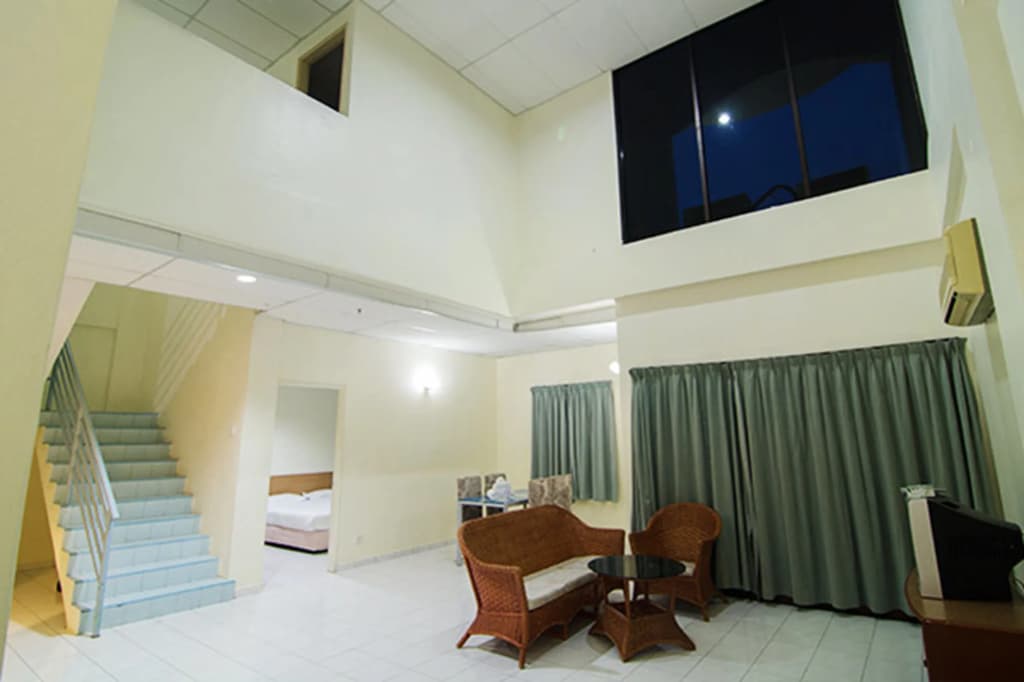 Coral Bay Resort - photo 9
