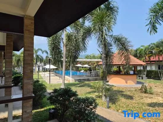 Phuket Airport Villa - photo 3