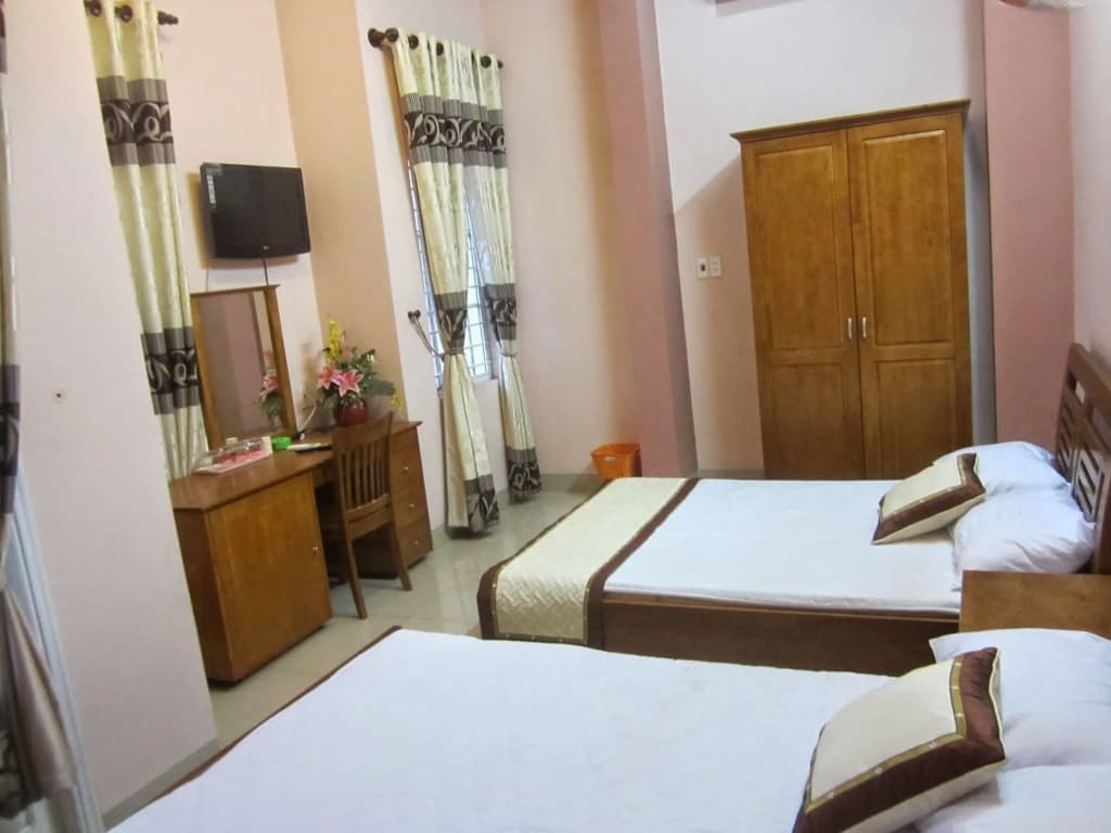 Honey Hotel - photo 2