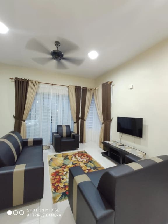 MUSLlM ONLY Hospital Sultanah Bahiyah Iris Homestay - photo 2