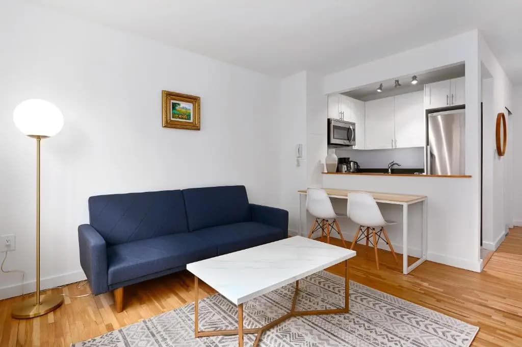 Modern and Spacious apartment in Chelsea - main photo