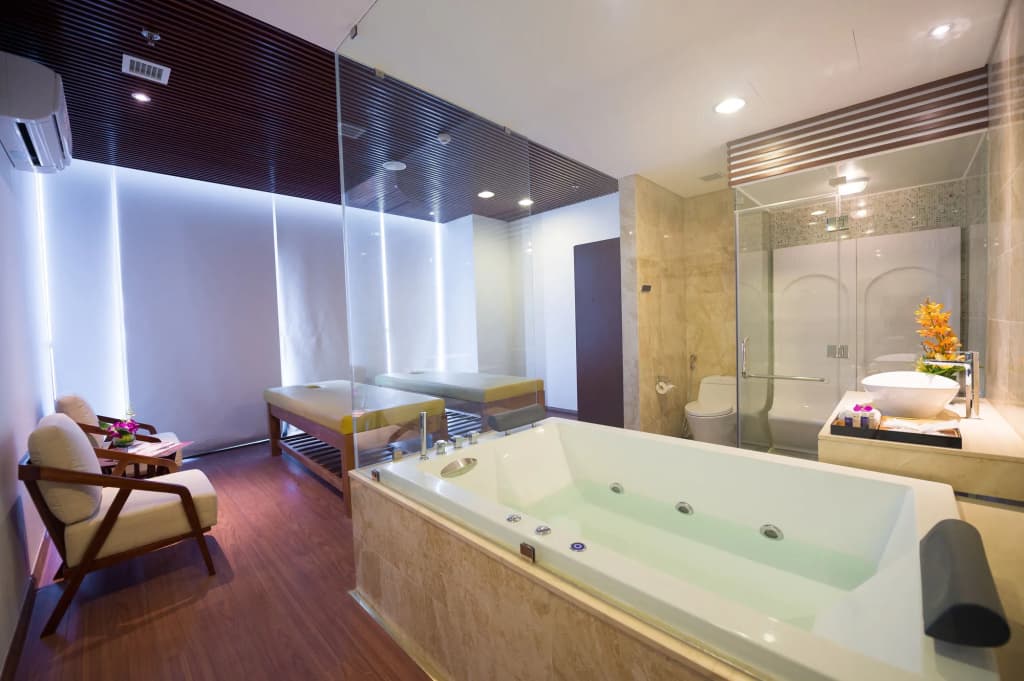 Grand Tourane Hotel - photo 28