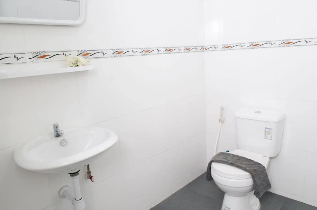 Surin Beach Rooms - photo 7
