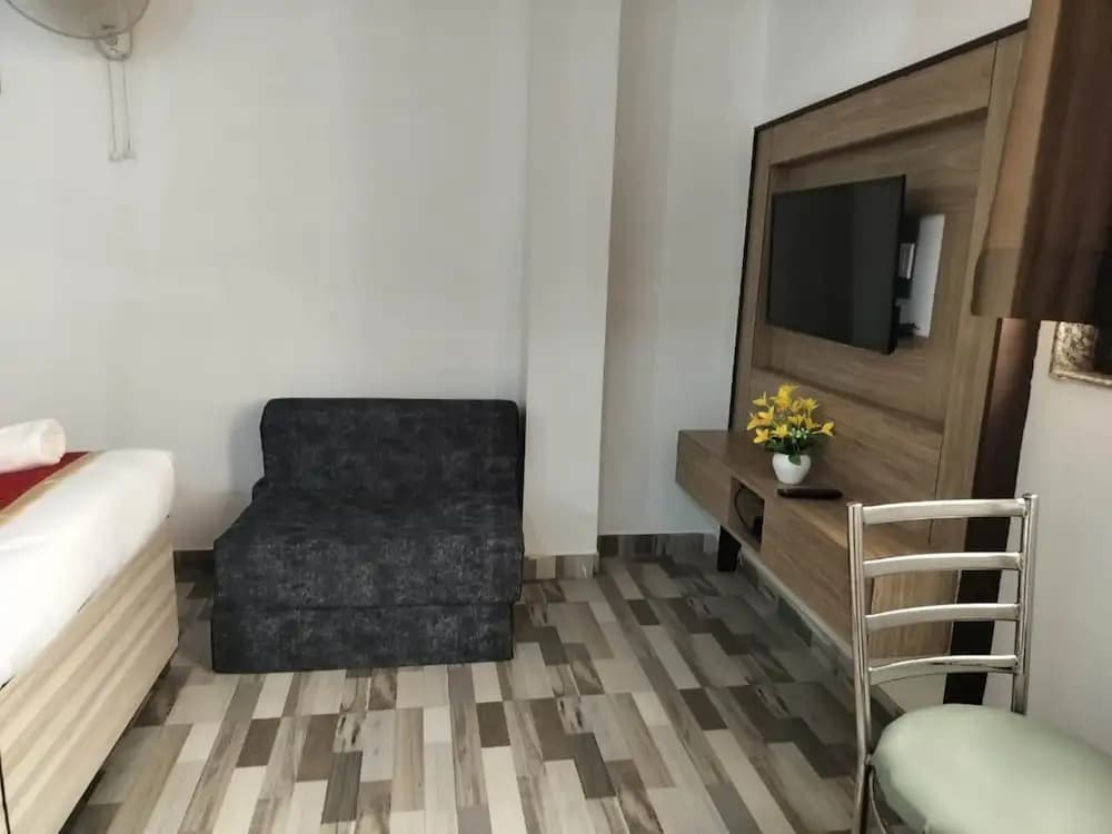 FabHotel Clink - photo 7
