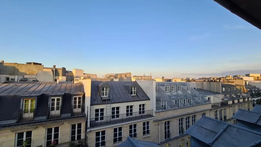 Appartement Cœur de Paris avec vue sur les toits - photo 1