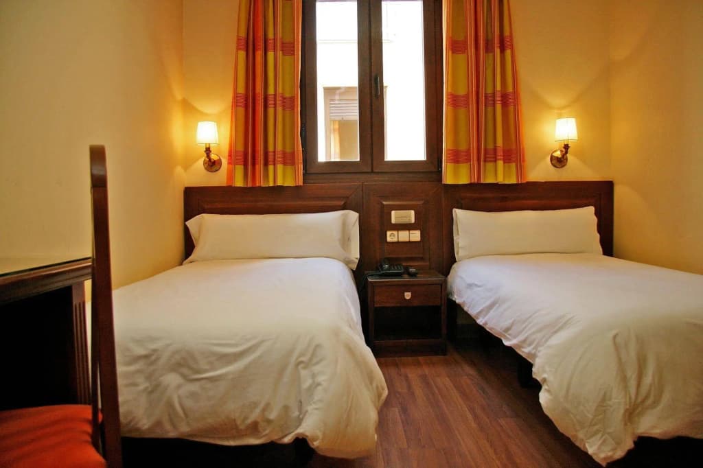 Hostal Victoria I - photo 7