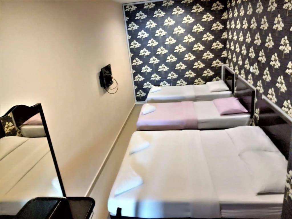 OYO 89407 EZI Hotel - photo 3