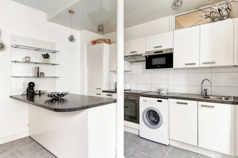 Stylish 1BR by Luxembourg Garden - photo 3