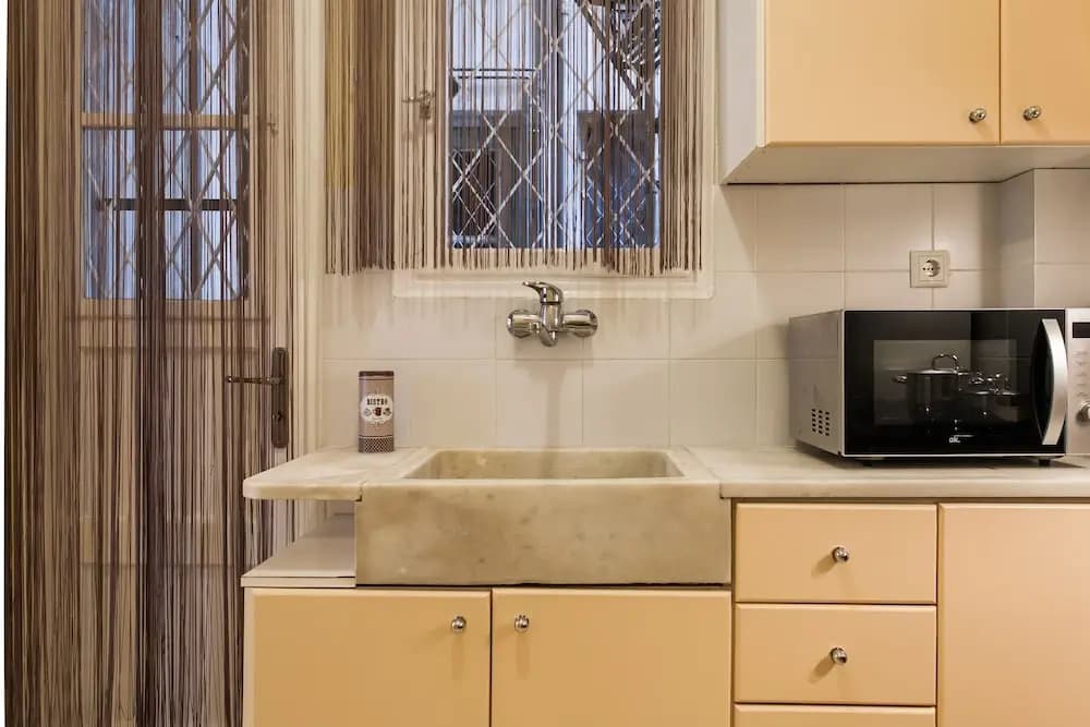 Charming Acropolis Metro Apartment - photo 14