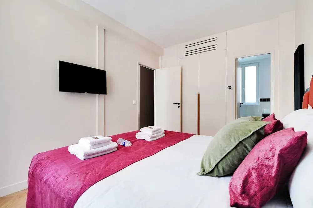 Charming Apartment - 1br/4p - Beaugrenelle - photo 4