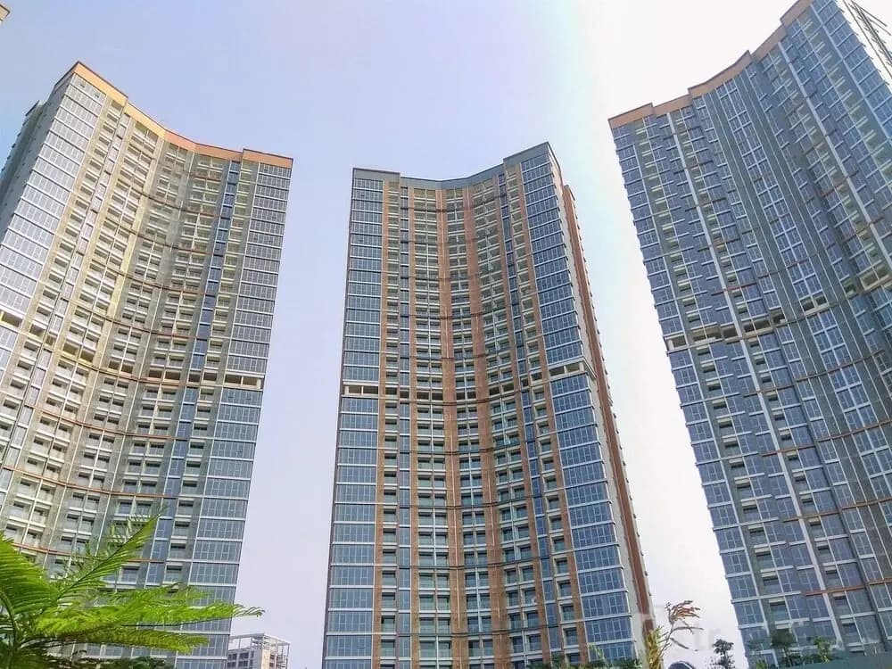 Modern Look And Warm 1Br At Gold Coast Apartment - photo 11