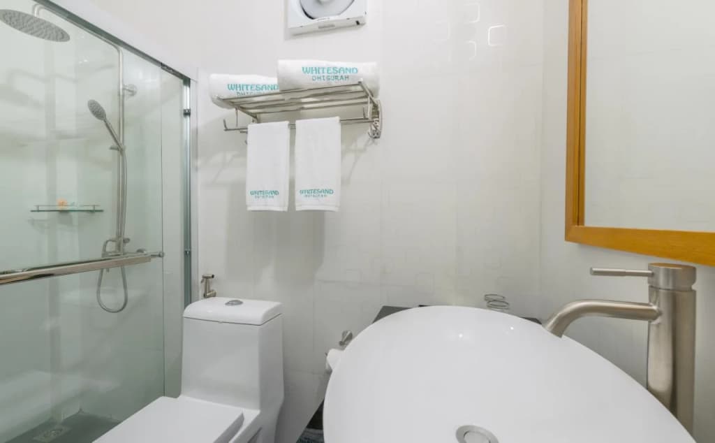 White Sand Dhigurah Hotel - photo 7