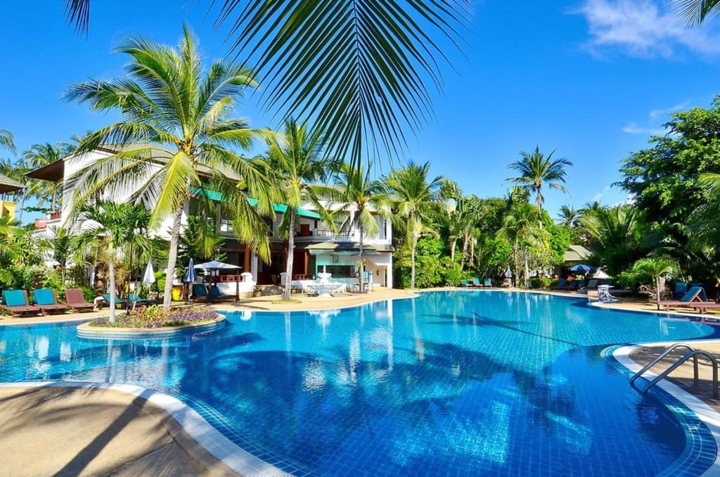 First Bungalow Beach Resort - photo 18