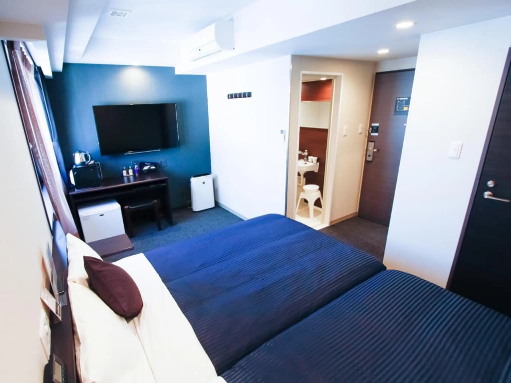 Hotel Livemax Shinsaibashi East - photo 1