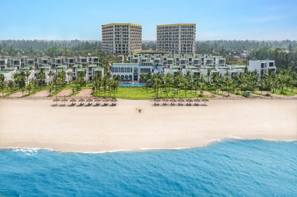 Royal Beachfront Villas & Spa Danang - photo 28