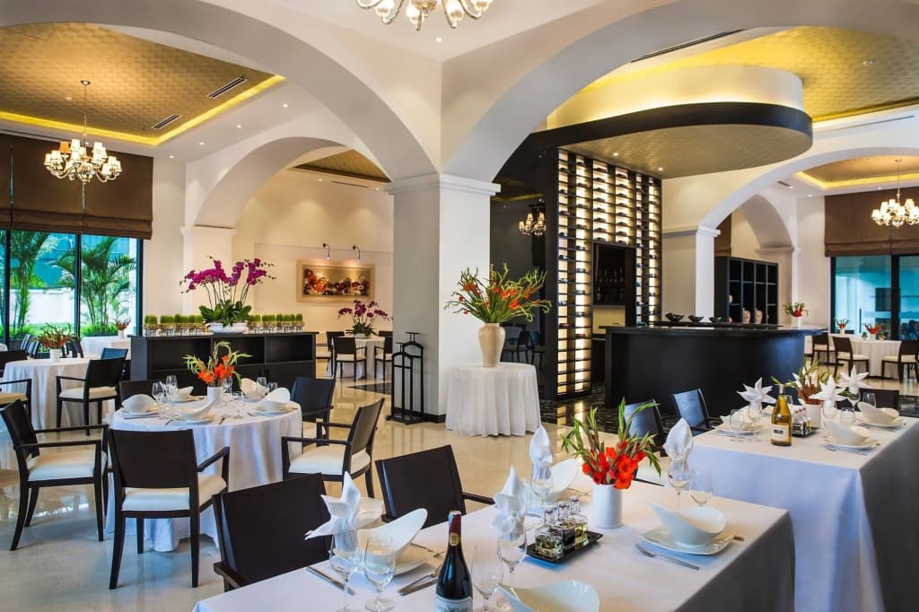 Elegant Suites Westlake - photo 32