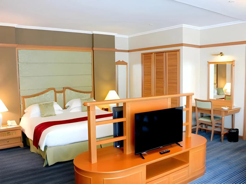 Grand Palace Hotel - photo 4