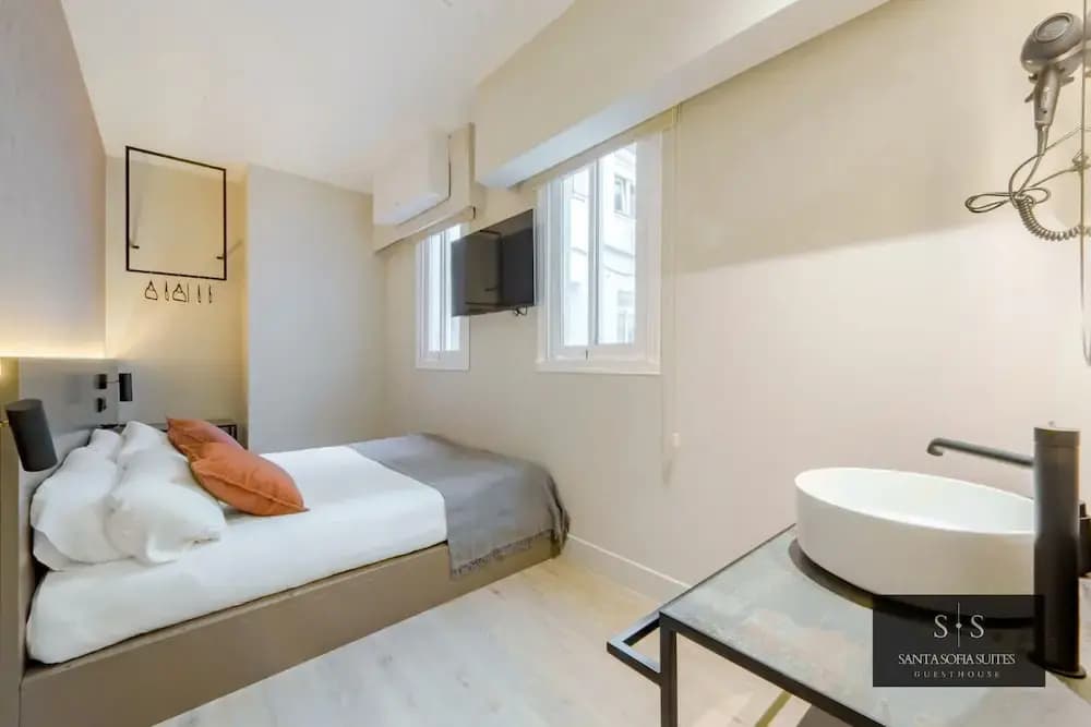 Santa Sofia Suites - photo 15