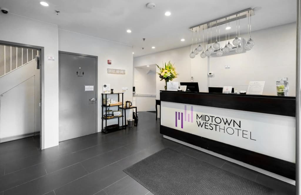 Midtown West Hotel - photo 15