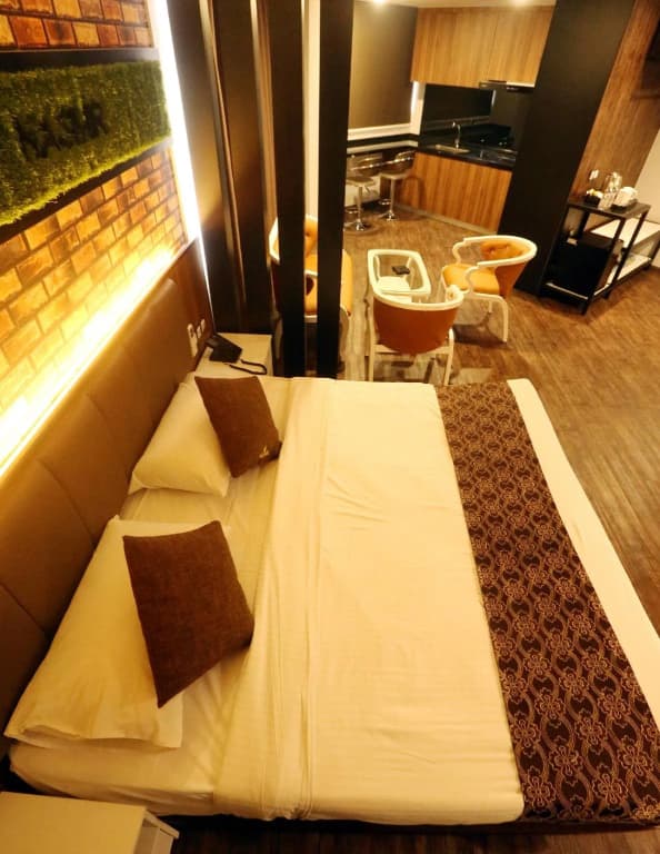Golden Nasmir Hotel - photo 10