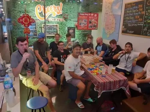 Vietnam Cheers Hostel - photo 18