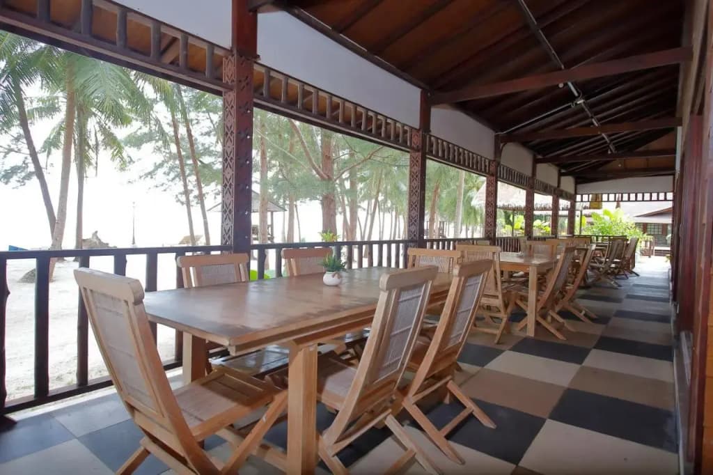 Mari Mari Backpackers Lodge, Mantanani Island - photo 12