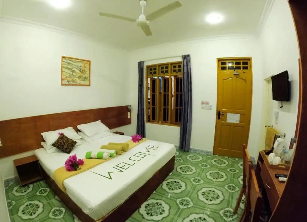 Adroit Beach Inn - photo 5