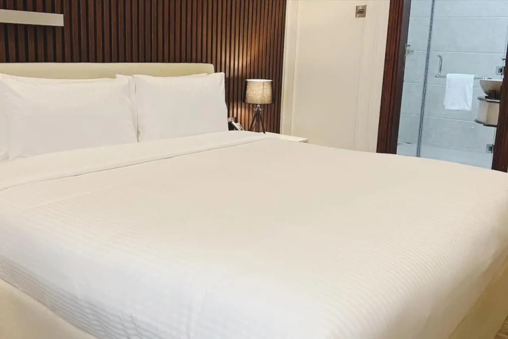 Abraj INN Royal Hotel - photo 4