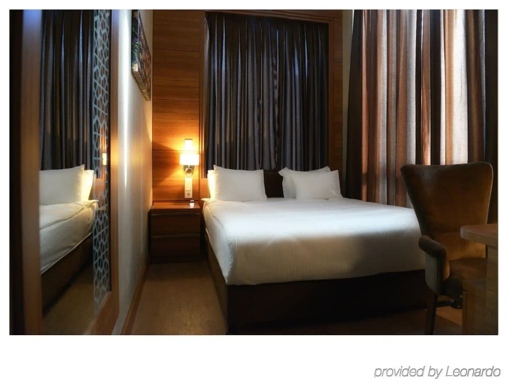 Grand Hotel Downtown - photo 4