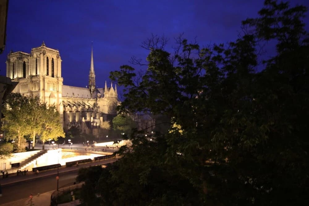 Apartment With one Bedroom in Paris, With Wonderful City View and Wifi - photo 12