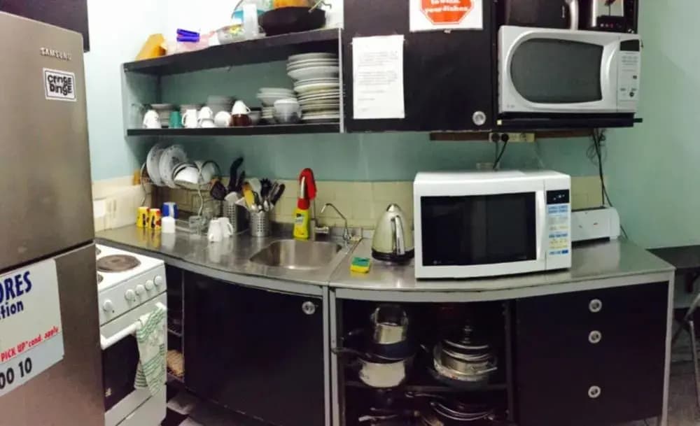 Bondi Shores Hostel - photo 16