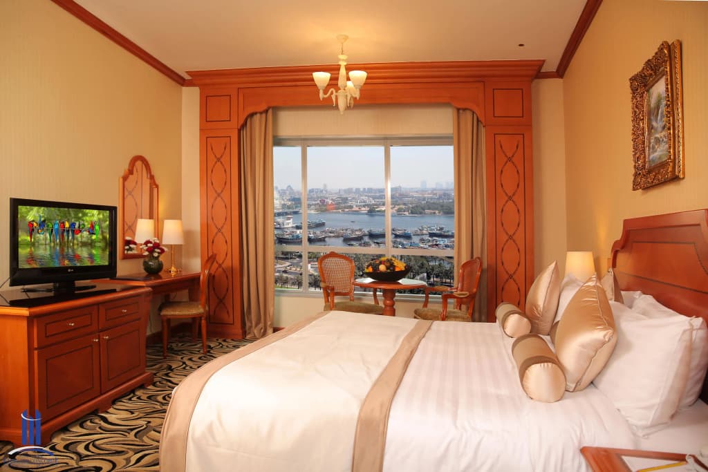 Emirates Concorde Hotel & Suites - photo 9