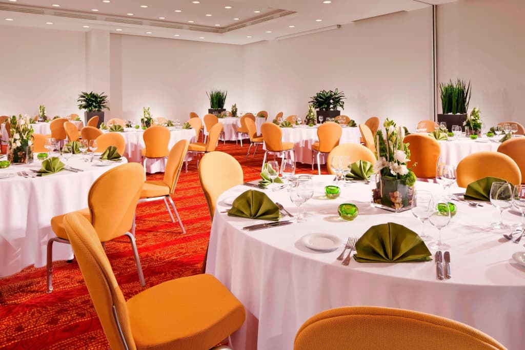 Courtyard by Marriott Budapest City Center - photo 24