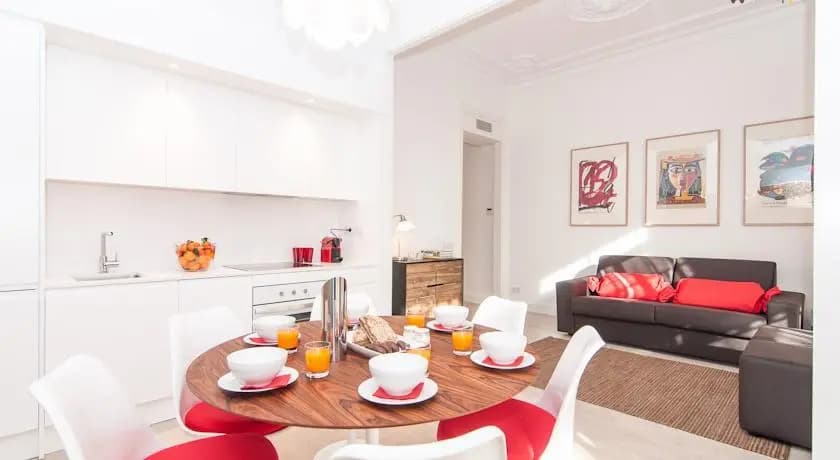 White Apartment - photo 2